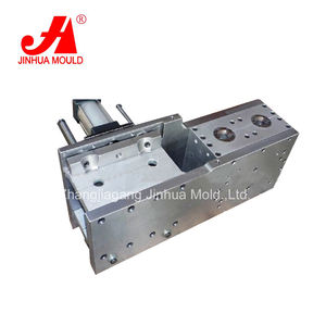 Moule jerry en plastique 1l, 4l, 5Ltr, avec système de déflecteur, moulage de soufflage en plastique, moule de bouteille d'huile de lubrifiant, moulage de bouteille lube - Product Image 5