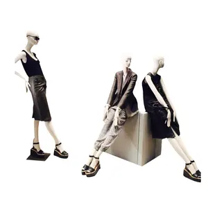 新发明装饰全身女性坐姿人体模型站立人体模型逼真的全身人体模型展示