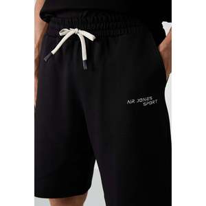 Conjunto de Pantalones Cortos Air Jones para Hombre, Negros, de Corte Holgado, Bordados, de Mezcla de Algodón, Gruesos, Suaves y Texturizados - Atuendo Casual de Verano de Dos Piezas - Product Image 4