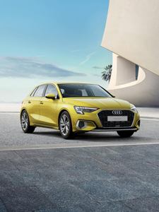 <span class=keywords><strong>Audi</strong></span> <span class=keywords><strong>A3</strong></span> <span class=keywords><strong>Sportback</strong></span> 35 TFSI 1.5T 160HP 7DCT 2025, Hatchback de Lujo, Stock de Exportación para Oriente Medio - Product Image 3