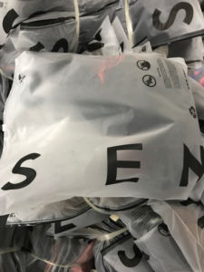 เสื้อผ้ามือสองขายส่งจากโรงงาน แบบยกกระสอบ คละแบบ รวมเดรส - Product Image 6