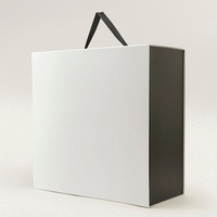 Caja de Regalo Magnética Rígida de Lujo Moderna al por Mayor con Asa de Cinta, Caja Grande de Cartón con Laminado Azul Mate para Regalos de Boda y Festivos