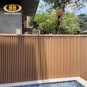 Clôture d'intimité extérieure en WPC personnalisable de 6 pieds, panneaux de treillis faciles à assembler, ensembles de panneaux de clôture en composite bois-plastique pour <span class=keywords><strong>jardin</strong></span> - Product Image 3