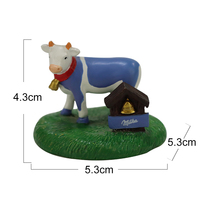 Patung Model kartun sapi keluaran baru grosir patung Souvenir kerajinan Resin kustom mainan anak Dekor meja kantor rumah