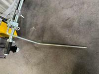 Machine de marquage routier thermoplastique manuelle à pousser pour le marquage des lignes de stationnement et des autoroutes