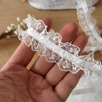 Ruban à volants personnalisable en satin blanc perlé de luxe, avec bordure en dentelle et bordure dorée, fait main, non extensible, pour vêtements, décoration intérieure et bricolage