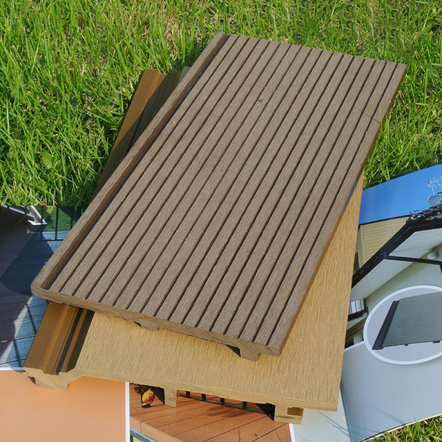 Quality Waterproof Moisture-Proof WPC Outdoor Wall Panel Cladding 18.5mm Thickness 5 Year Warranty Modern Hotel Commerce
