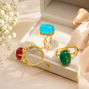 Anello ovale classico, dal design elegante e un accessorio alla moda per l'uso quotidiano. - Product Image 5