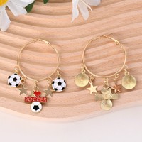Boucles d'oreilles sportives PARTYMENT en métal électroplaqué avec grand pendentif étoile de football
