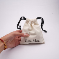 Sac à poussière en toile de coton biologique recyclé avec cordon de serrage et logo