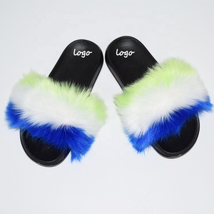 Pantofole in Pelliccia Sintetica da Donna, Sandali Morbidi in Finta Pelliccia di Volpe, <span class=keywords><strong>Ciabatte</strong></span> Personalizzate in PVC Nero per Interni - Product Image 4