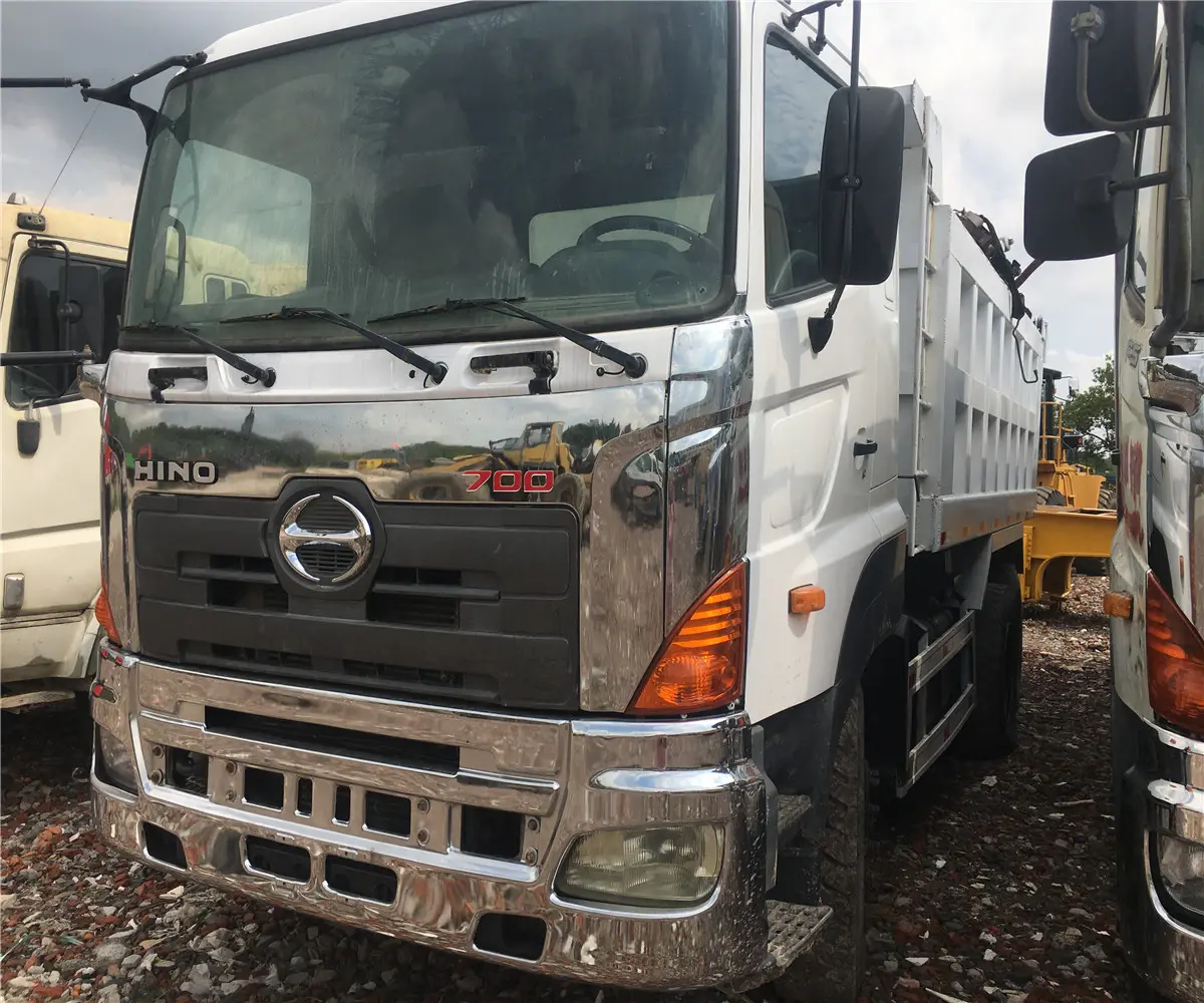 Used Japan made Hino 700 500 dump truck/tractor truck second hand hino 700 500 trailer head on sale