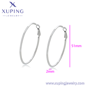 T000845457 Xuping Jewelry joyería de moda pendientes de aro simple giratorio platino plateado color pendientes de acero inoxidable - Product Image 2