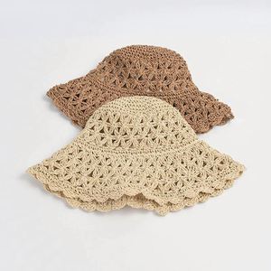 Nuevo Sombrero de Paja Hueco de Verano para Mujer, Sombrero de Playa con Ala Ancha para Protección Solar - Product Image 1