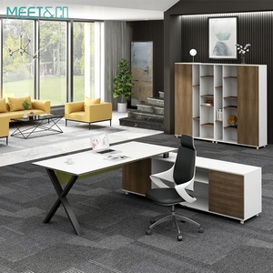 Bureau de direction moderne de luxe, nouveau mobilier de bureau en L convertible MFC pour PDG, poste de travail en bois et métal pour cadres - Product Image 3