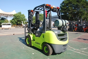 Carrello elevatore gpl carrello elevatore a forcale lpl <span class=keywords><strong>3</strong></span> Ton motore giapponese All-terreno benzina gpl carrello elevatore - Product Image 2