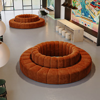 F061 Konvertierbares Chesterfield Stoff-Kurvensofa - Umweltfreundliches, Widerstandsfähiges Modernes Design für Hotels, Schulen, Werkstätten, Villen