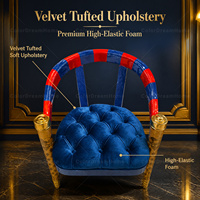 Fauteuil d'appoint capitonné en velours, cadre rouge et bleu, pieds dorés, moderne, pour villa, salon, salle de séjour