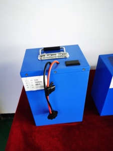 Paquete de Baterías de Descarga de 51.2V 5120Wh 100A con Protección IP67 para Aplicaciones Marítimas, Embarcaciones, Yates y Camiones - Product Image 4