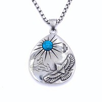 Pendentif Aigle Thème Acier Inoxydable avec Incrustation Turquoise Sertie en Bezel 4,7 cm de Haut Collier Cadeau pour Homme