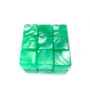 <span class=keywords><strong>Dés</strong></span> <span class=keywords><strong>à</strong></span> jouer verts vierges personnalisables en plastique rond <span class=keywords><strong>à</strong></span> 6 <span class=keywords><strong>faces</strong></span>, 16 mm, effet perle – Vente chaude - Product Image 4