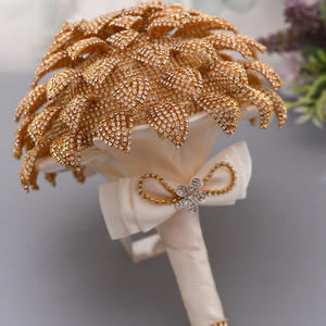 Nouveaux bouquets de mariage en champagne, roses en soie avec cristaux et perles, fleurs artificielles pour mariée et demoiselles d'honneur, bouquet de mariée fait main - Product Image 3