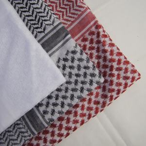 レディーメイドカスタムロゴ卸売無地ソフトポリエステルメッシュアラブシェマーケフィエサウジスタイルヒジャーブ男性用 - Product Image 2