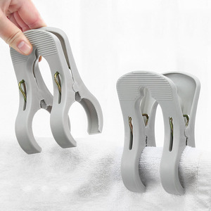 Pince <span class=keywords><strong>à</strong></span> <span class=keywords><strong>linge</strong></span> de style japonais de grande taille, pince en plastique robuste coupe-vent et anti-UV pour couvertures, idéale partout - Product Image 1