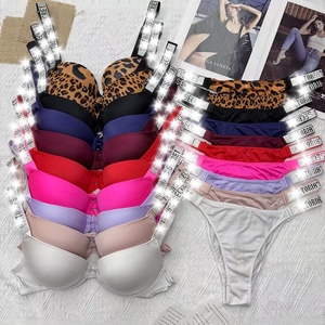 Fornitura Diretta dalla Fabbrica: Set Reggiseno Gotico in Cotone con Ferretto, Strass Lucidi e Spalline Spesse - Product Image 1