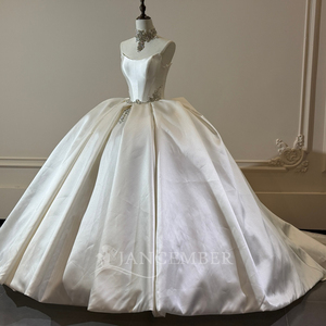 XS302 Vestidos de Novia Modernos y Tradicionales con Escote Redondo, Apliques Florales de Cristal, Largos hasta el Suelo, Estilo Imperio Real, con Corsé para Mujer - Product Image 3