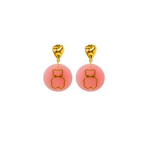 ต่างหูแฟชั่นรูปหมีสีชมพู ดีไซน์เคลือบทอง PVD ผลิตจากสแตนเลสสตีล 316L ทนทานและเป็นมิตรต่อสิ่งแวดล้อม - Product Image 1