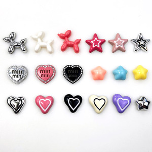 เรซิ่นรูปหัวใจ ดาว สัตว์ สำหรับทำเครื่องประดับ DIY ติดกิ๊บติดผม เคสมือถือ สติ๊กเกอร์ติดเล็บ ของตกแต่งงานฝีมือพลาสติก ฤดูใบไม้ผลิ 2024 - Product Image 1