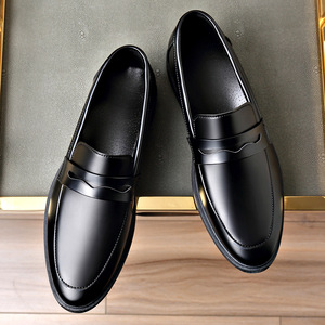Mocassins élégants à enfiler pour hommes – Idéaux pour les occasions formelles, les affaires, les mariages, le bureau et le quotidien - Product Image 4