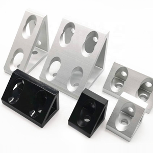 Fabricants d'aluminium Pièces d'angle spéciales en aluminium utilisées pour le support et la fixation de profilés soumis à de fortes vibrations - Product Image 4