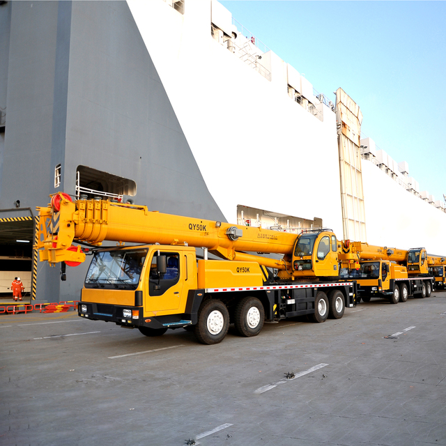 Quantum Heavy Duty 50 Ton Mobile Crane Truck Long Reach Lifting Equipment for Building Projects