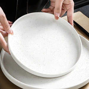 Elegante plato para carne <span class=keywords><strong>de</strong></span> restaurante, plato para pizza <span class=keywords><strong>de</strong></span> cerámica esmaltada moteada, plato llano blanco con borde - Product Image 2