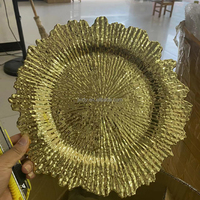 Assiettes rondes en plastique doré réutilisables de 13 pouces de haute qualité en gros pour la décoration de table de fête de mariage