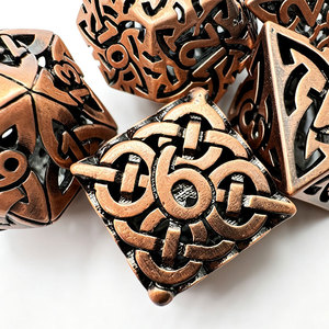 Ensemble de dés en métal vintage ajourés et gravés, 7 pièces, dés polyédriques bicolores vieillis pour DND, collection de jeux de table et cadeau - Product Image 2