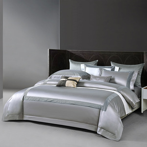 Four Piece <b>Bedding</b> Set 2.0m Bed Light Luxury Solid Color Breathable Reactive Dyeing Pima Cotton - Product Image 2