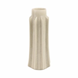 Vaso Sfaccettato con Pannelli Verticali per Esposizione Decorativa in Soggiorno - Product Image 3