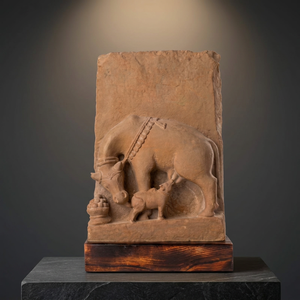 Sculpture Kamdhenu du 12e siècle, statue de vache sacrée hindoue, réplique de musée - Product Image 3