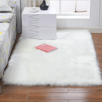 Tapis moderne en fausse fourrure de mouton douce, tissé à plat, à poils longs, antidérapant et résistant aux taches, en laine/soie, fabriqué à la machine