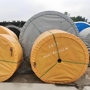 Ayarlanabilir gıda sınıfı kauçuk 1ton yağ isıya dayanıklı 100mm PVC eğimli konveyör bant uzun mesafe siyah yassı bantlı taşıyıcı için - Product Image 6