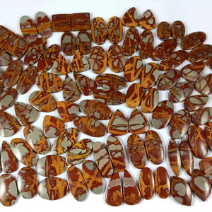 ขายส่งหินแจสเปอร์นอรีน่าธรรมชาติทรงคาโบชองคู่ สีน้ำตาลแดง ขนาด 20-30 มม. ราคาโรงงาน หินหลวมสำหรับทำต่างหู - Product Image 1