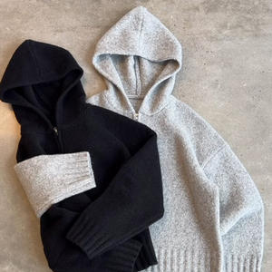 Chaqueta Acolchada Impermeable con Forro Cálido, Estilo Holgado y Corto, Personalizable al por Mayor - Product Image 2