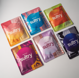 Sachets à trois soudures personnalisés de haute qualité fabriqués en Chine pour échantillons cosmétiques (sérum, lotion et écran solaire) avec impression couleur - Product Image 6