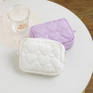 SENYU Bolsa de Maquillaje Acolchada Ligera y Portátil con Cierre para Mujer, Idea de Regalo Festiva, de Poliéster y Algodón, con Diseño de Corazón, Elegante y Cosmética - Product Image 3