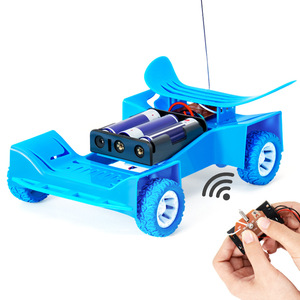 Kit de Montaje de Coche de Control Remoto Inalámbrico DIY, Modelo de Coche de Carreras STEM Hecho a Mano, Experimento Científico <span class=keywords><strong>para</strong></span> <span class=keywords><strong>Estudiantes</strong></span> - Product Image 1