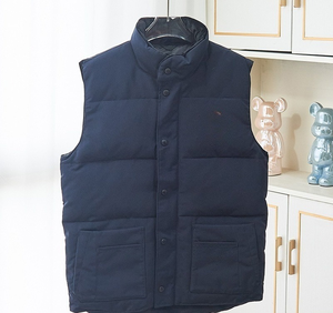 Vente en gros de gilets d'hiver unisexes de haute qualité, fabriqués au Canada, pour la rétention de la chaleur, gilets en duvet pour hommes, vêtements d'hiver pour hommes - Product Image 4