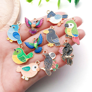 จี้เคลือบรูปนกสำหรับทำเครื่องประดับ ขนาด 20 มม. โลหะผสมสังกะสี สีทอง KC 10 แบบ - Product Image 2